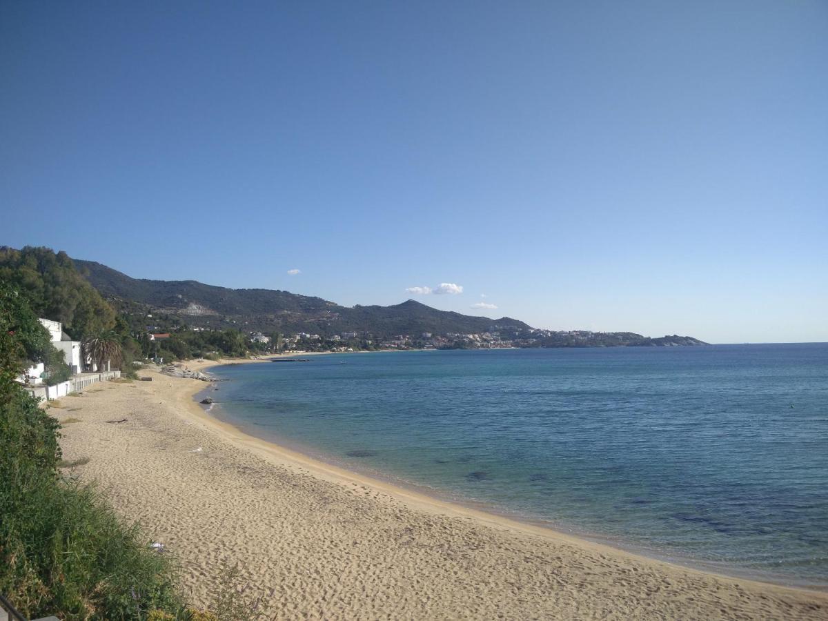 Beach House Emme ปาเลออน ซิฟลิคิออน ภายนอก รูปภาพ