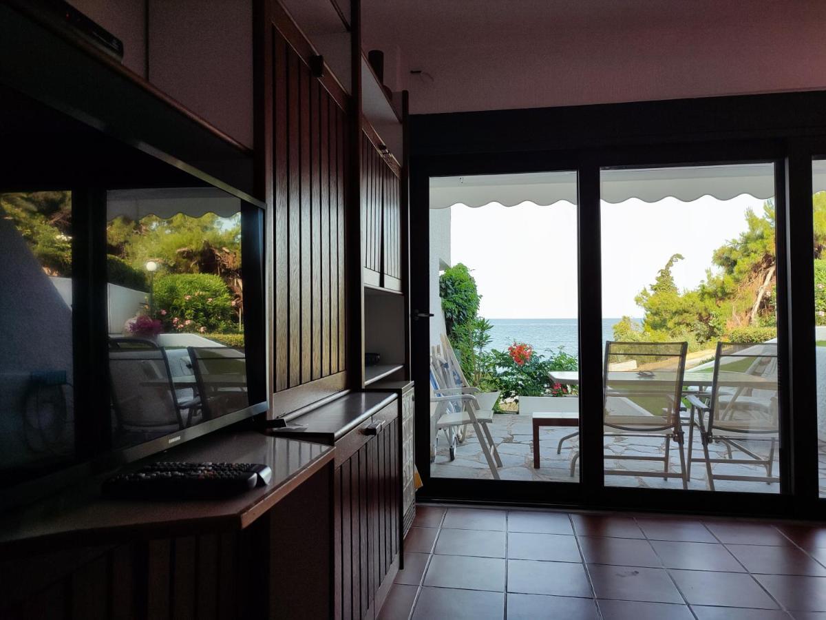 Beach House Emme ปาเลออน ซิฟลิคิออน ภายนอก รูปภาพ