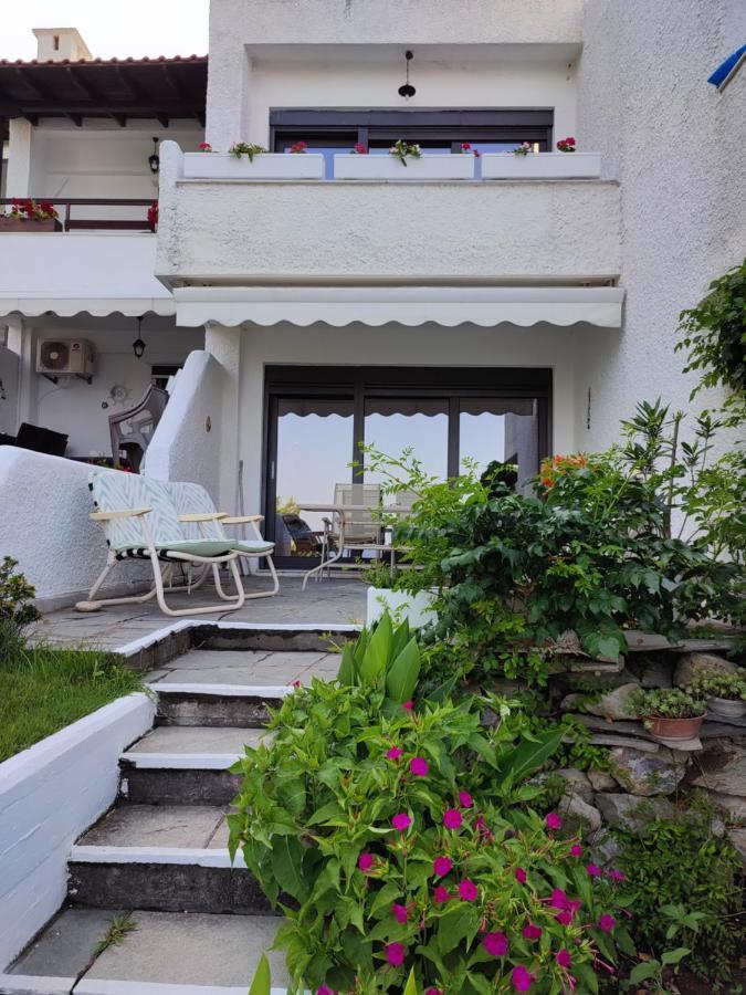 Beach House Emme ปาเลออน ซิฟลิคิออน ภายนอก รูปภาพ